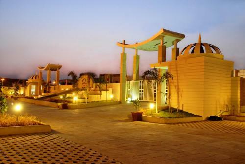 Hotel Cambay Grand Kukas