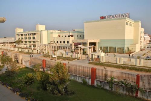 Hotel Cambay Grand Kukas