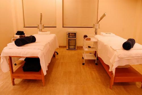 Hotel Cambay Grand Kukas