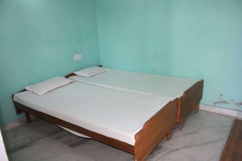 Hostal Rainbow Guest House