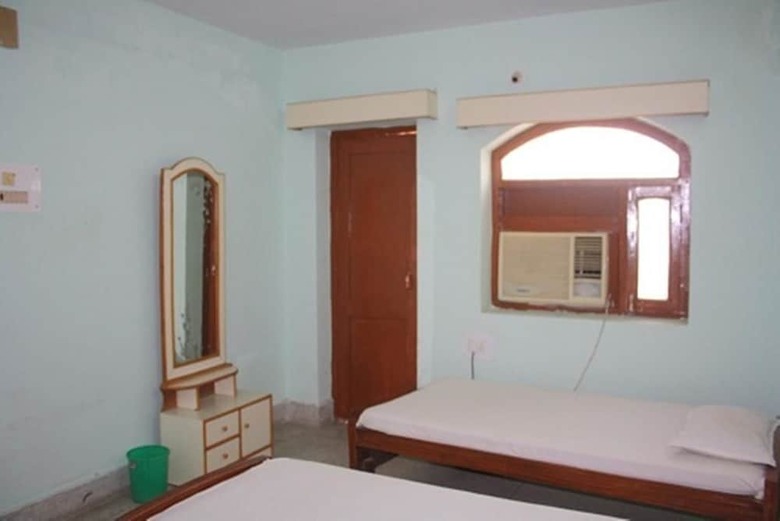 Hostal Rainbow Guest House