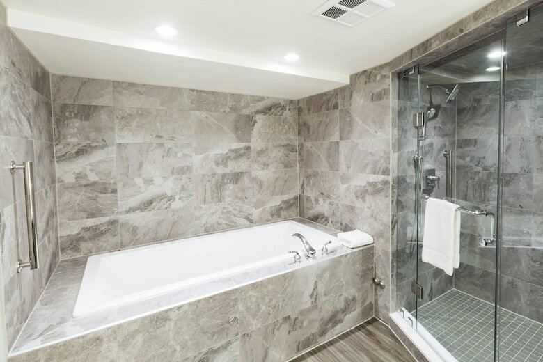 Marriott Niagara Falls Fallsview Hotel & Spa