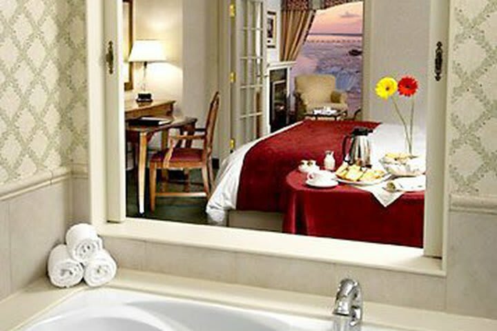 Marriott Niagara Falls Fallsview Hotel & Spa