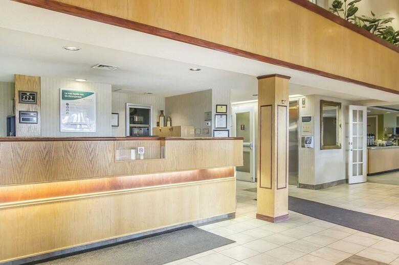 Hotel Quebec Quality Suites