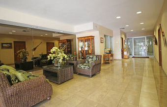 Hotel Castle Waikiki Shore