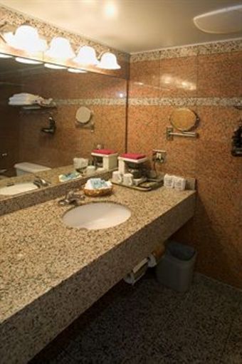Hotel Red Lion Inn And Suites