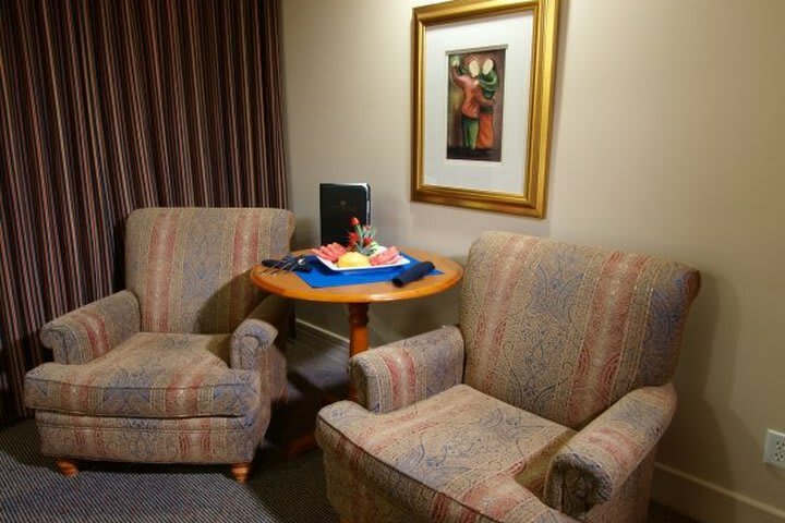 Hotel Executive Royal Inn North Calgary