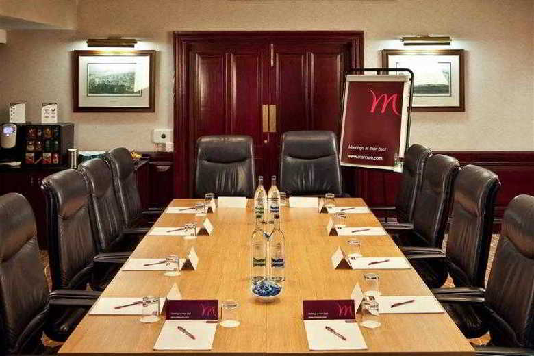 Hotel Mercure Livingston