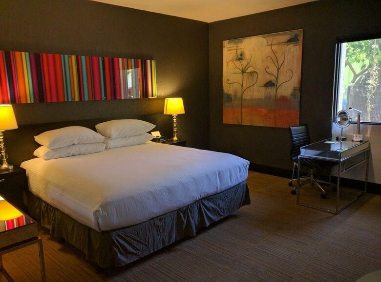 The Clarendon Hotel - Phoenix's Urban Retreat