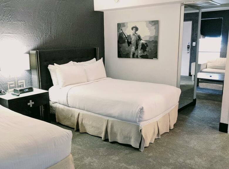 The Clarendon Hotel - Phoenix's Urban Retreat