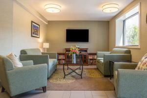 Hotel Quality Inn University Center