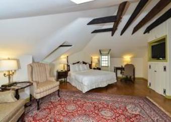 Hotel Admiral Fell Inn