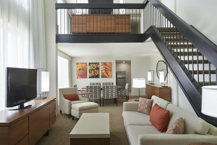 Hotel Doubletree By Hilton Toronto Airport