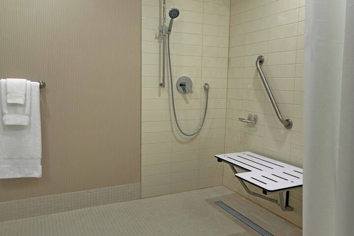 Hotel Doubletree By Hilton Toronto Airport