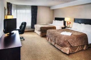 Quality Hotel Montreal East