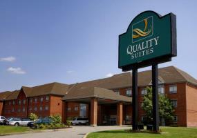 Hotel Quality Suites Laval