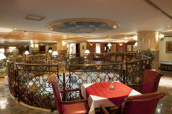 Hotel Landmark Plaza