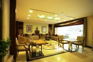 Aparthotel Savoy Crest