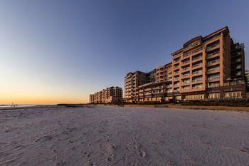 Hotel Oaks Plaza Pier
