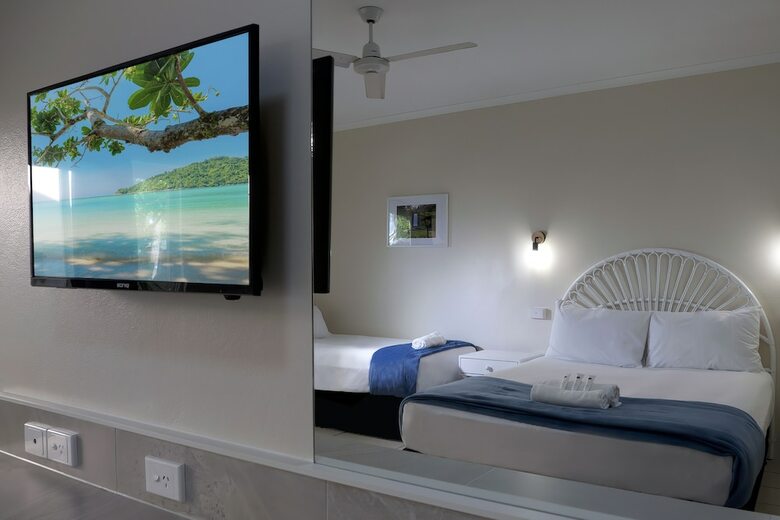 Hotel Rainbow Inn