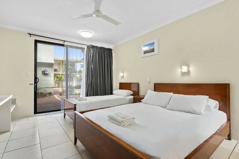Hotel Rainbow Inn