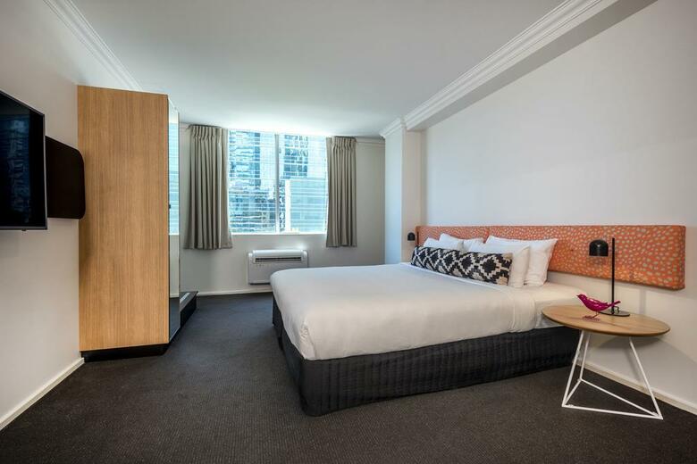 Hotel Mantra On Murray