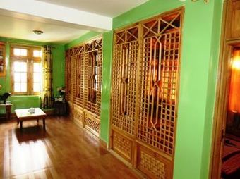 Hotel Rahela Guest House & Home Stay