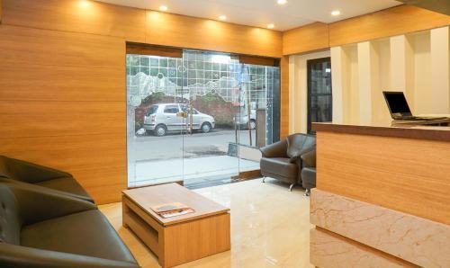 Hotel Rahi Plaza