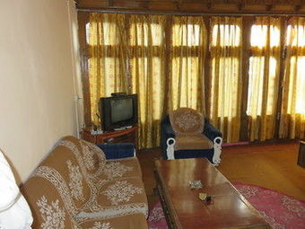 Hostal Nezer View Guest House