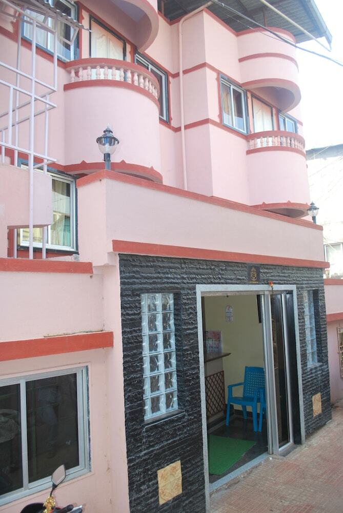 Lodge Hotel Jambhale Palace
