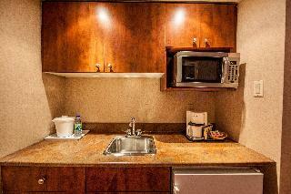Hotel Holiday Inn Montreal Airport