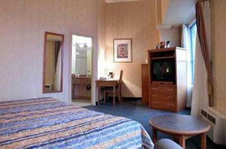 Best Western Plus Uptown Hotel