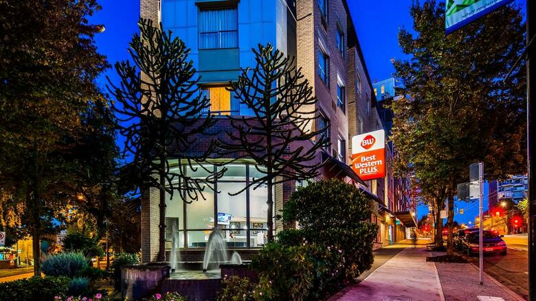 Best Western Plus Uptown Hotel
