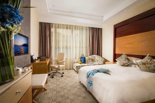 Huachen International Hotel