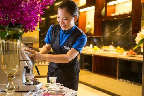 Huachen International Hotel