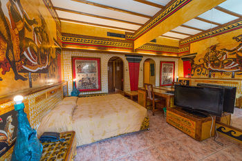 Roman Boutique Hotel