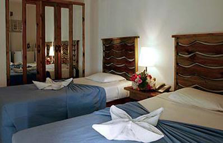 Triton Empire Hotel