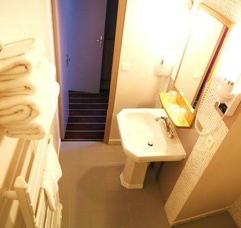 Hotel De L'univers