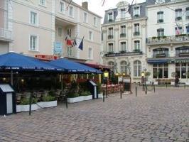 Hotel De L'univers