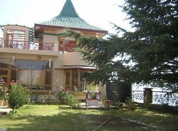 Bed & Breakfast Aapo Aap Home Stay