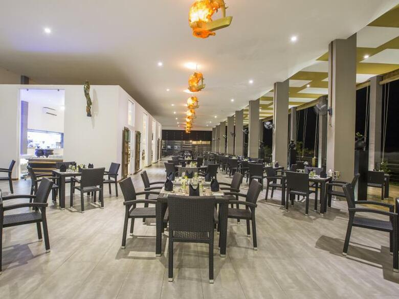 Hotel Aliya Resort & Spa