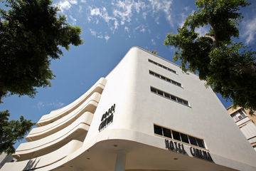 Cinema Hotel