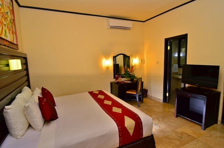 Hotel Inna Sindhu Beach