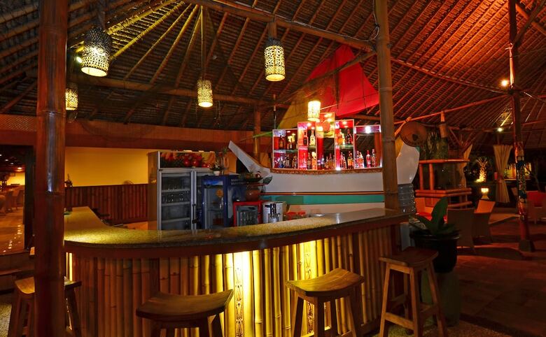 Hotel Inna Sindhu Beach