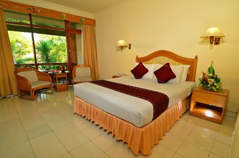 Hotel Inna Sindhu Beach