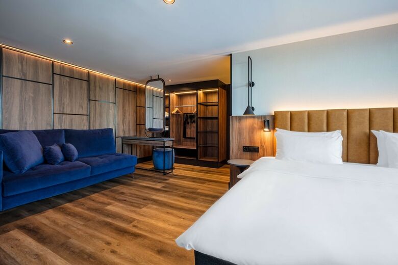 Radisson Blu Royal Garden Hotel