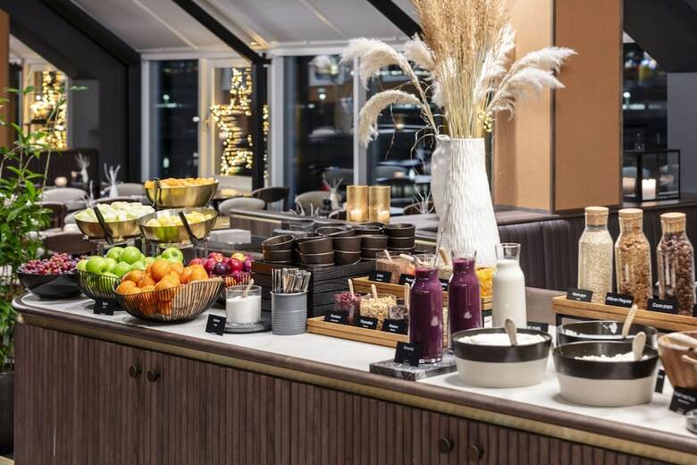 Radisson Blu Royal Garden Hotel