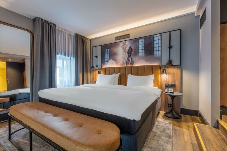 Radisson Blu Royal Garden Hotel