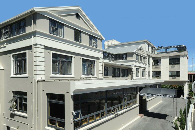 Hotel Kiwi International