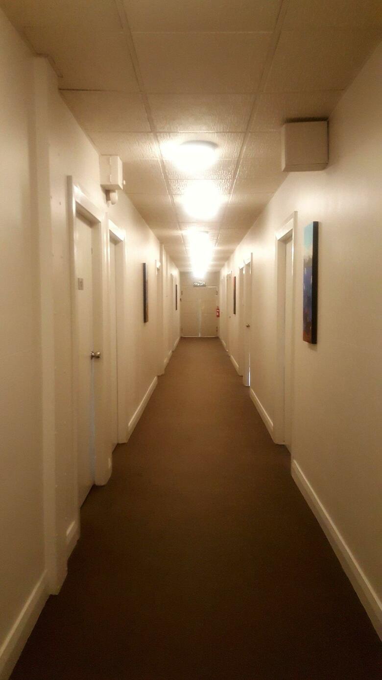 Hotel Kiwi International
